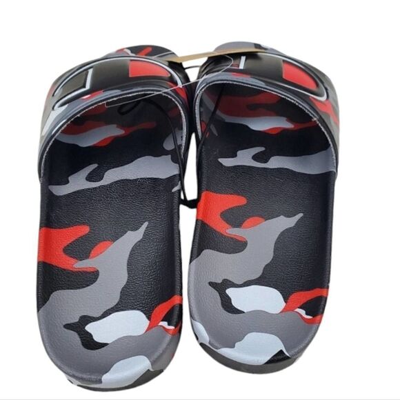 Champion Youth Size 6 Black and Red IPO Camo Slides Sandals - Picture 2 of 4